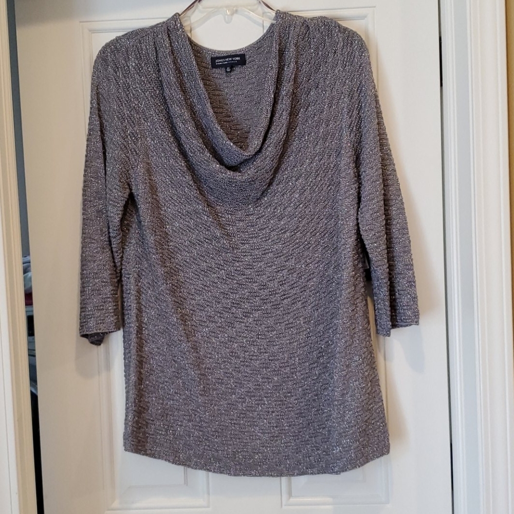 NEW Jones New York Silver Top